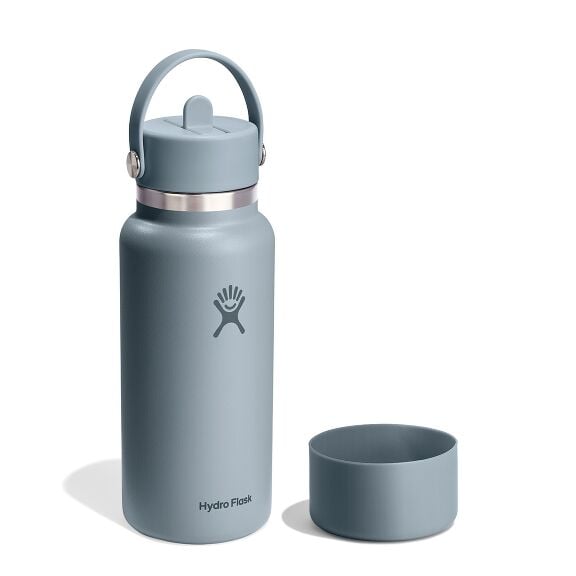 32-oz-straw-bottle-and-boot-bundle-t4 group_199_1.jpg