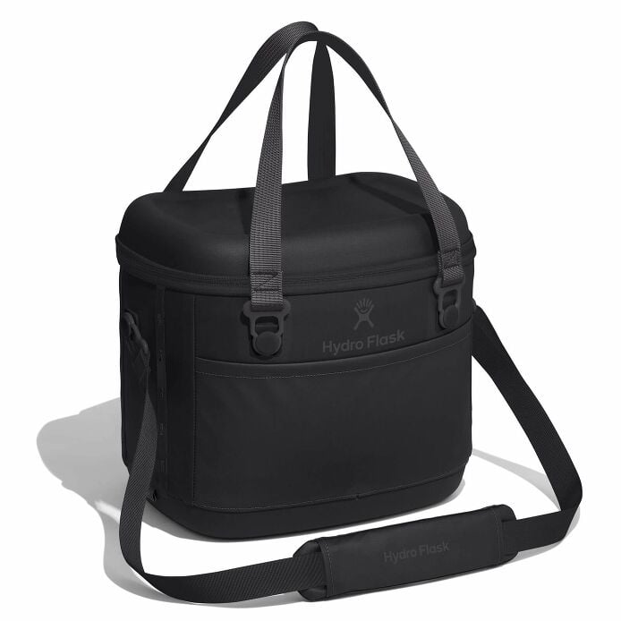 game-day-bundle-e3 12pco001-carryout-cooler-15l-black-angled_1_1.jpg