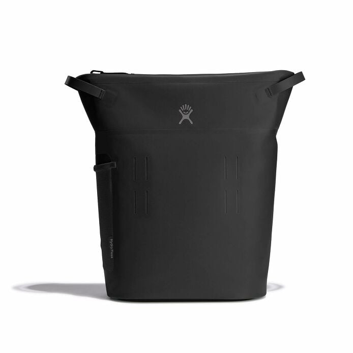 20-l-day-escapetm-pack-h7 20-l-day-escape-soft-cooler-pack-black-straight-on.jpg