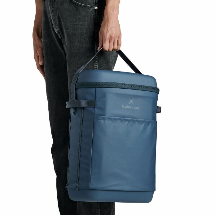 carryouttm-backpack-22-l-a8 250815_hydro_s26_hb_14597_6.jpg