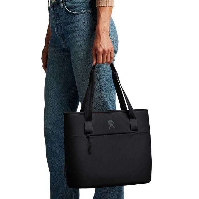 8-l-insulated-lunch-tote-f5 8l-tote-black-hb.jpg