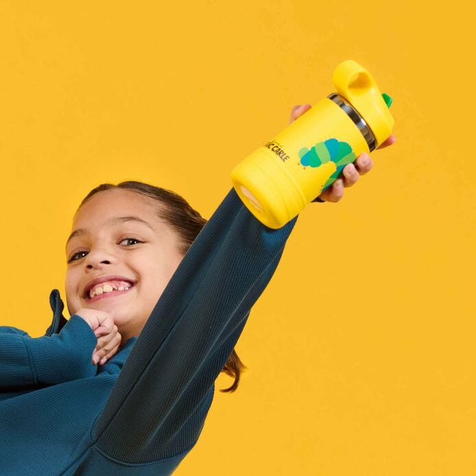 kids-12-oz-bottle-world-of-eric-carletm-d6 9-lifestyle.jpeg