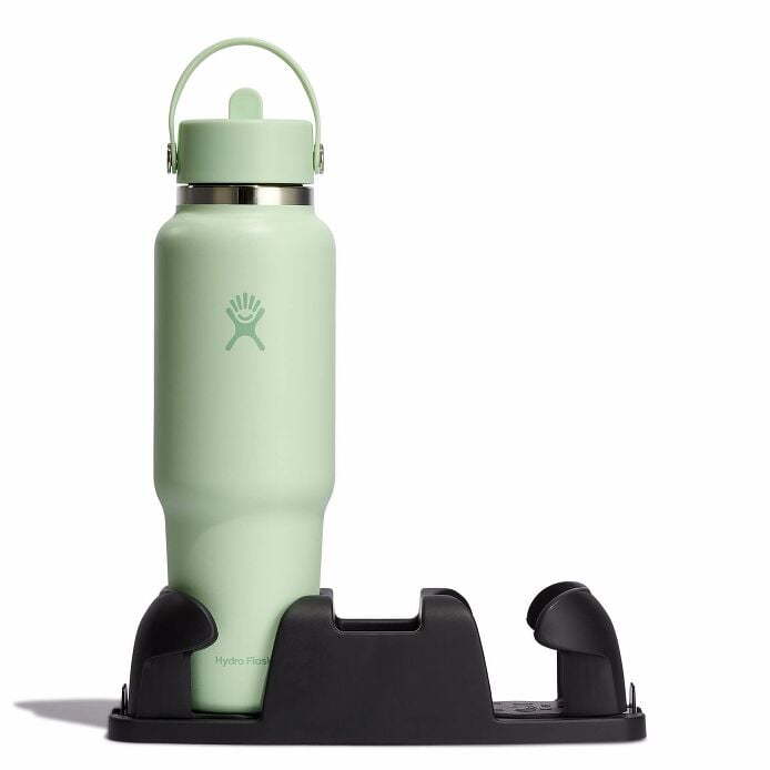 40-oz-travel-bottle-with-flex-straw-cap-k4 aloe-travel-bottle-in-cuplholder_3_3_1.jpg