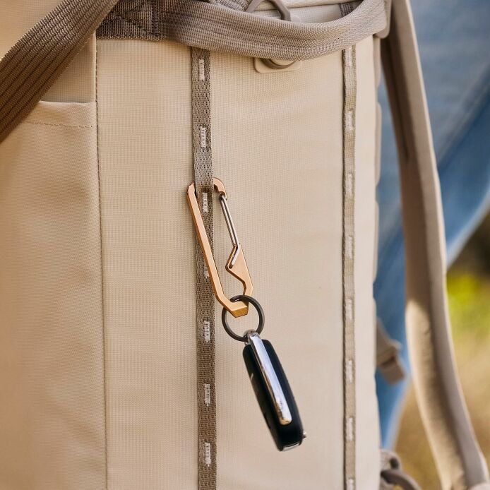 carryouttm-backpack-22-l-a8 hf_carryout_bouwer_d1_l1_torrey_pines_lifestyle_1838_2.jpg