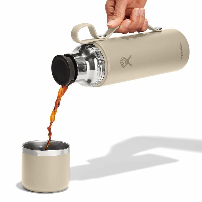 28-oz-hot-flask-and-cup-r0 hot-flask-_-cup-oat-pour.jpg