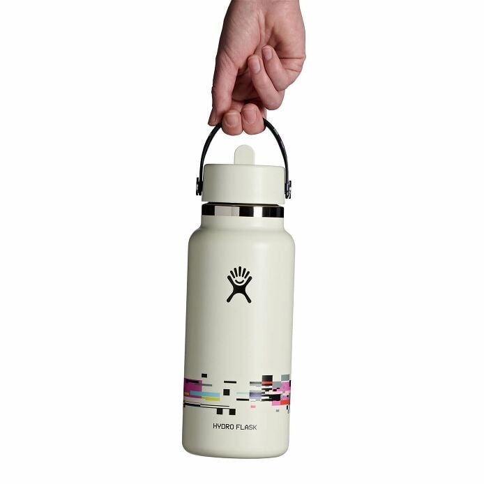 glitch-collection-32-oz-bottle-with-flex-straw-cap-r4 le26-w32-1006-32-oz-wide-flex-straw-cap-glitch-white-hb.jpg