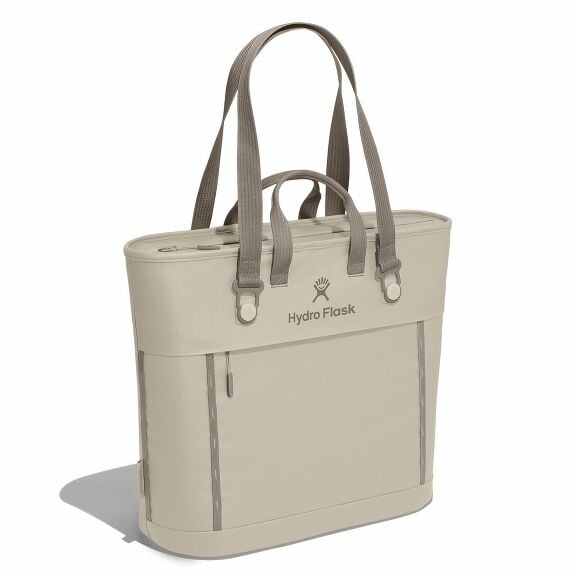 carryouttm-soft-cooler-tote-20-l-y5 midiit114-carryout-tote-20l-oat-angled.jpg