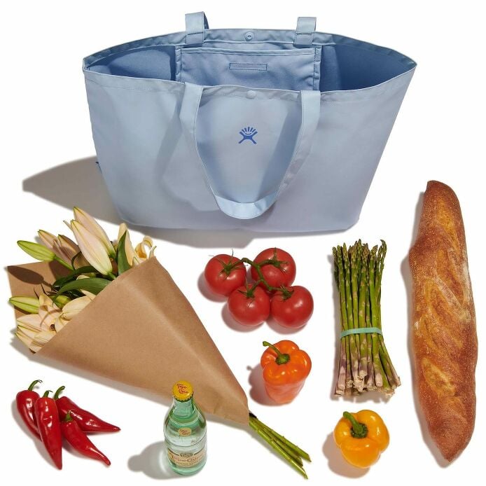 20-l-tag-along-tote-c1 rt20484_20ltagalongtote_surf_packing_1.jpg
